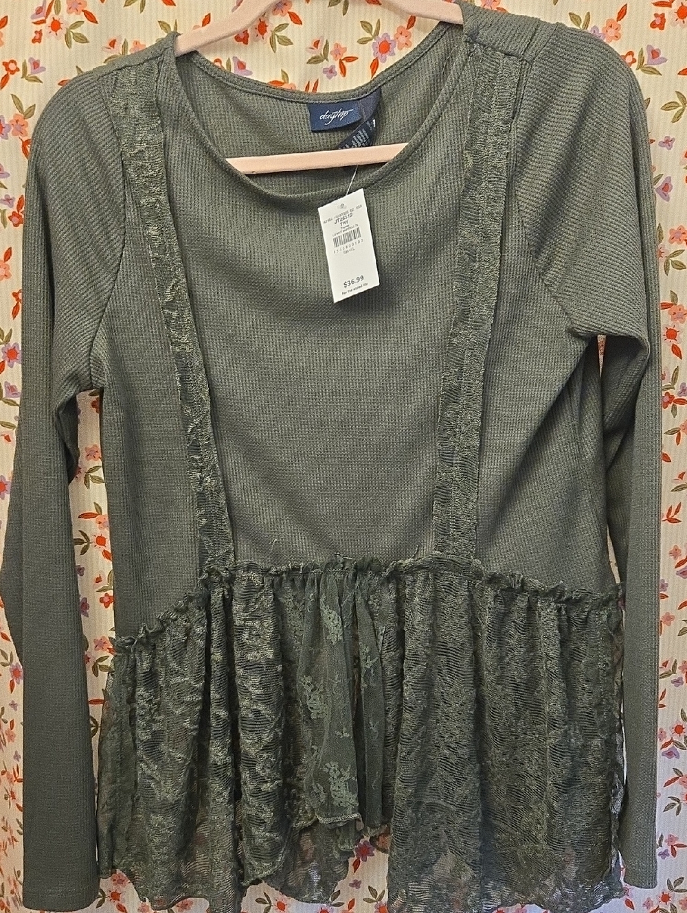 Daytrip Olive Green Ribbed Lace Hem Top Long Sleeve NWT Women’s S
